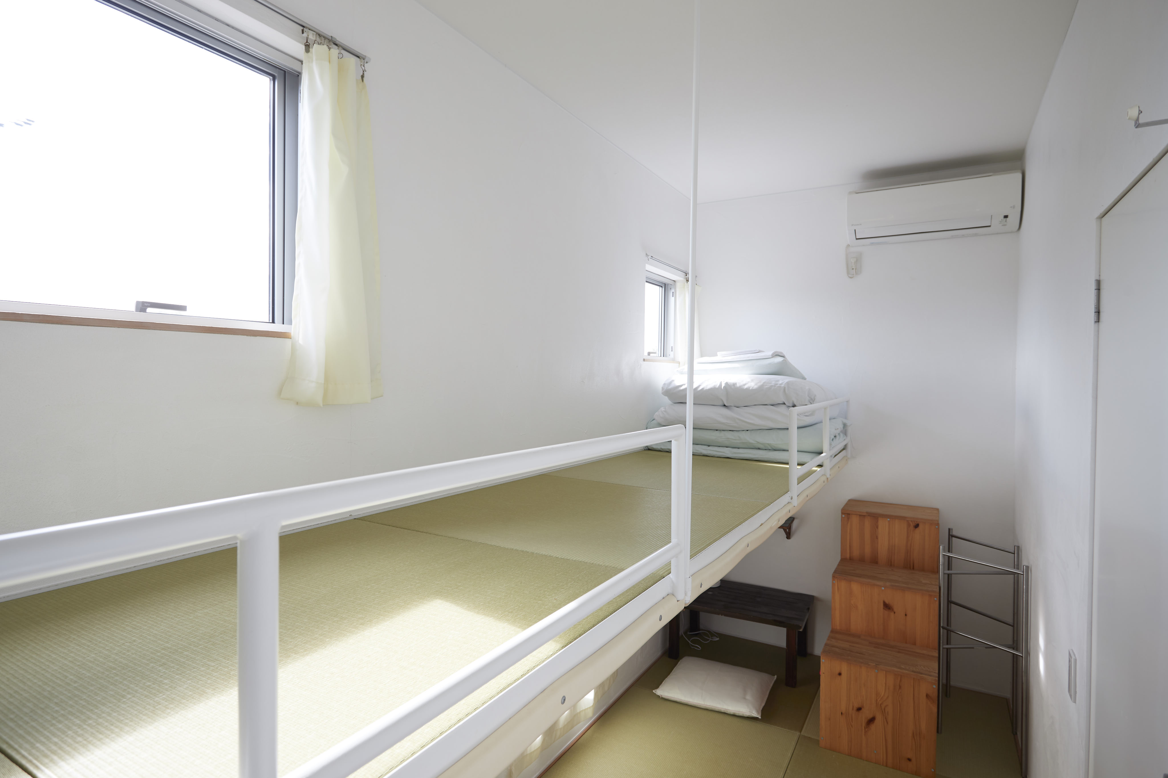 5畳吊り床部屋「釜たま」